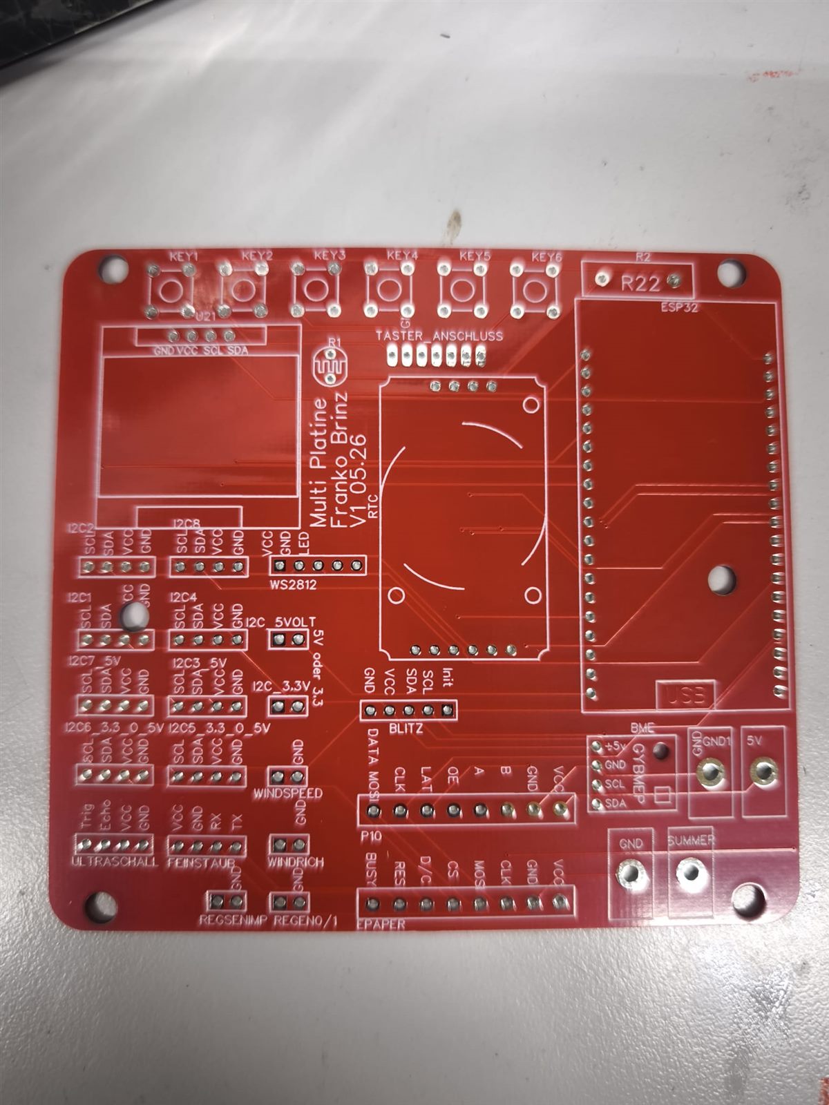 Meine ESP32-Wetterstation auf dem Dach: 10 Sensoren, schwaches WLAN